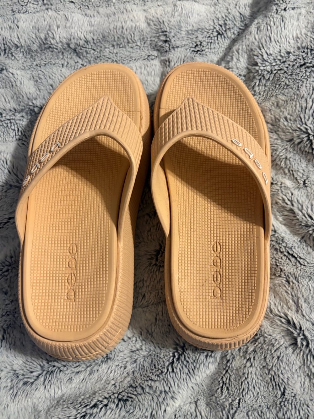 NWOT bebe Women's Tan Slide Sandals